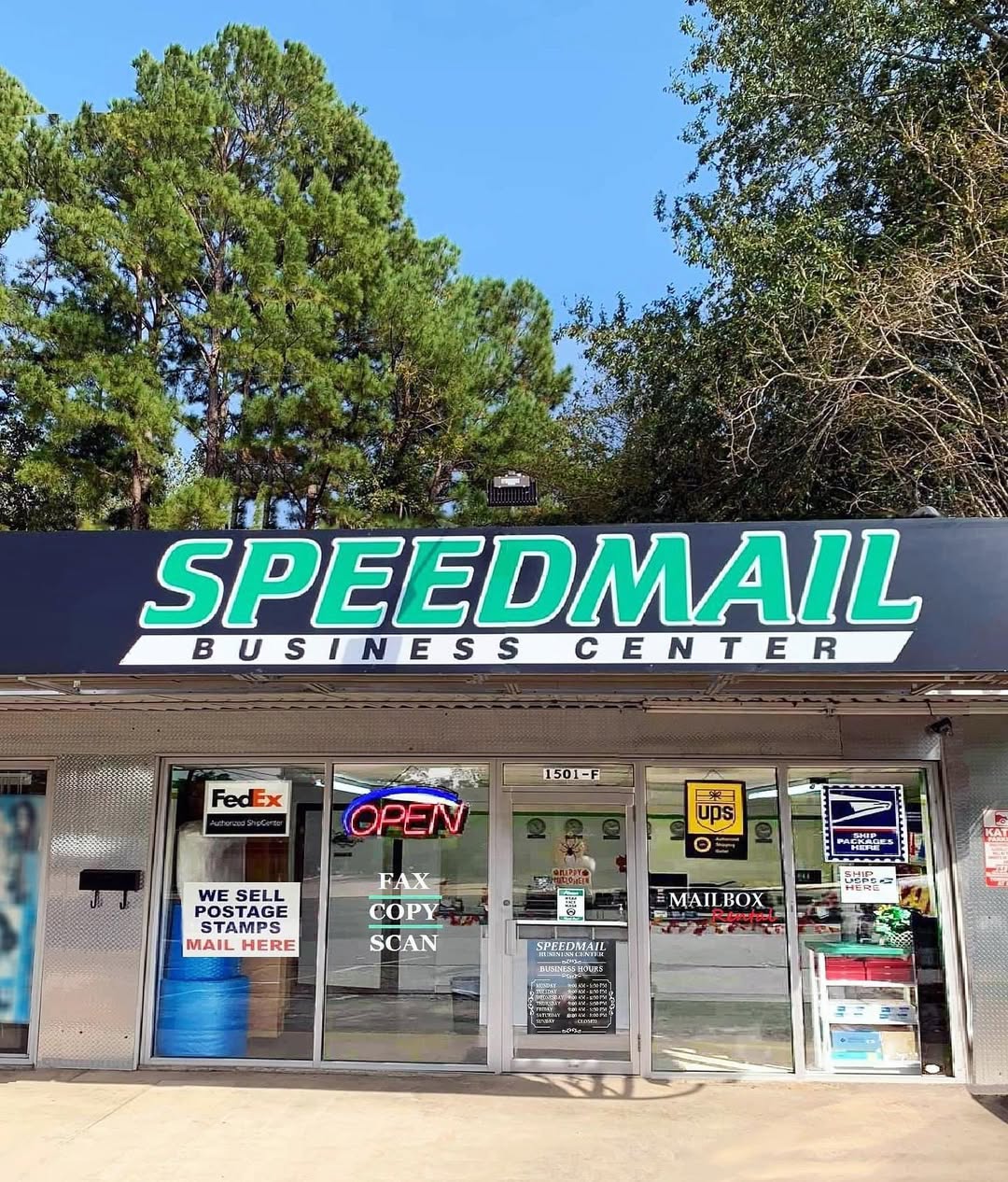 Speedmail Business Center Front